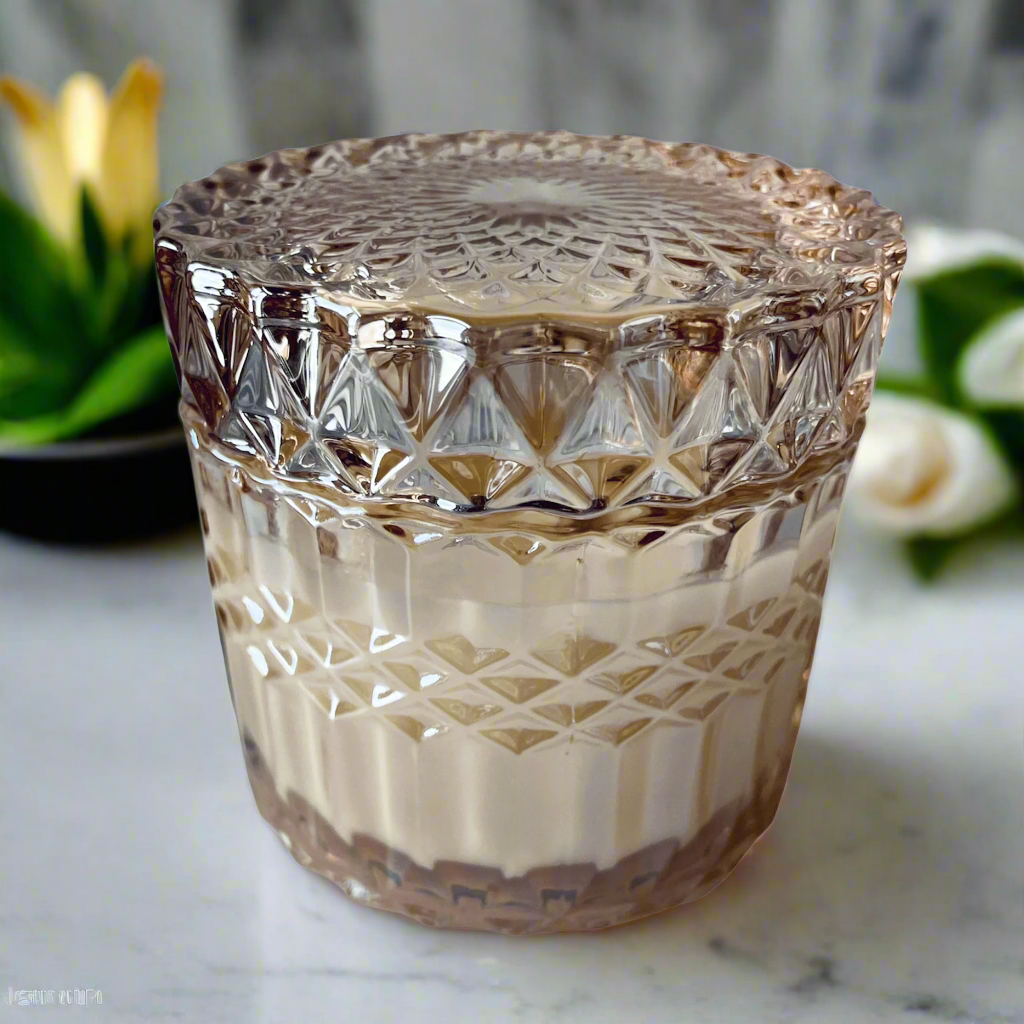 https://essentialgifting.com/products/candle-alluring-amber-petite-shimmer