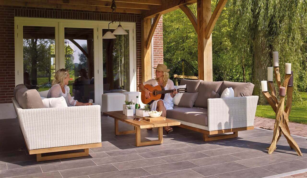 Blog: Thoughtful Gifts for Making the Most of a New Backyard or Patio After Moving