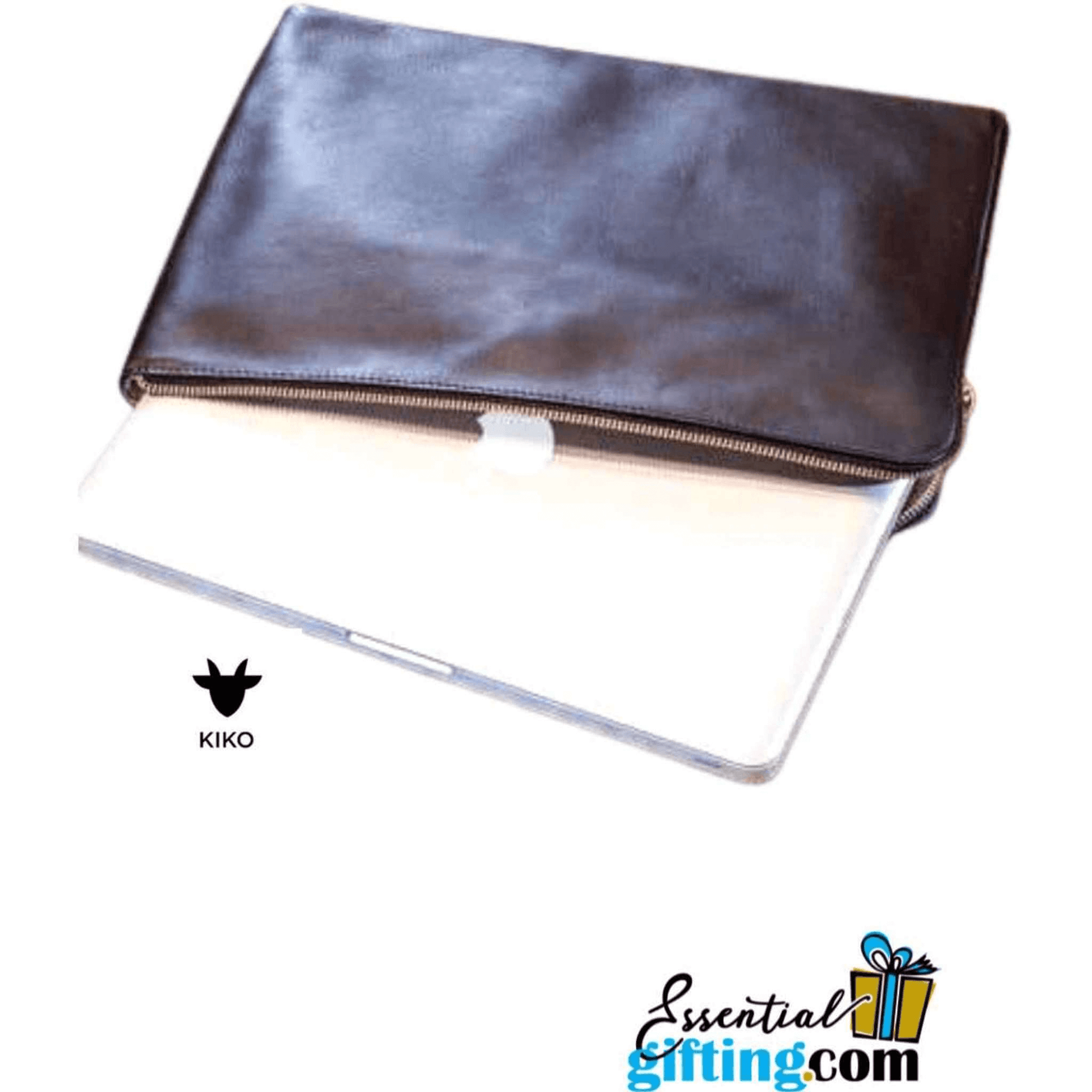 Sleek leather laptop folio with zippered closure, ideal for modern professionals.